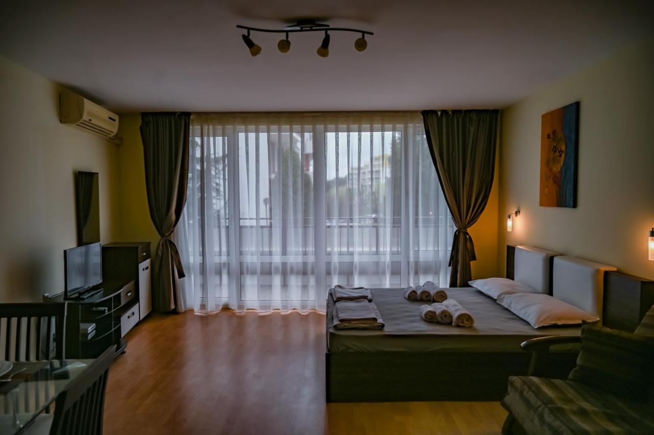 Panorama Fort Beach, Фамилно студио Deluxe Свети Влас Екстериор снимка