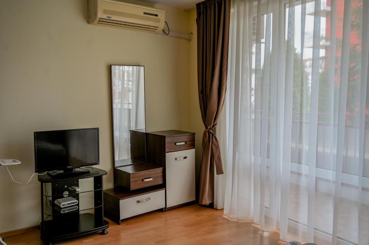 Panorama Fort Beach, Фамилно студио Deluxe Свети Влас Екстериор снимка