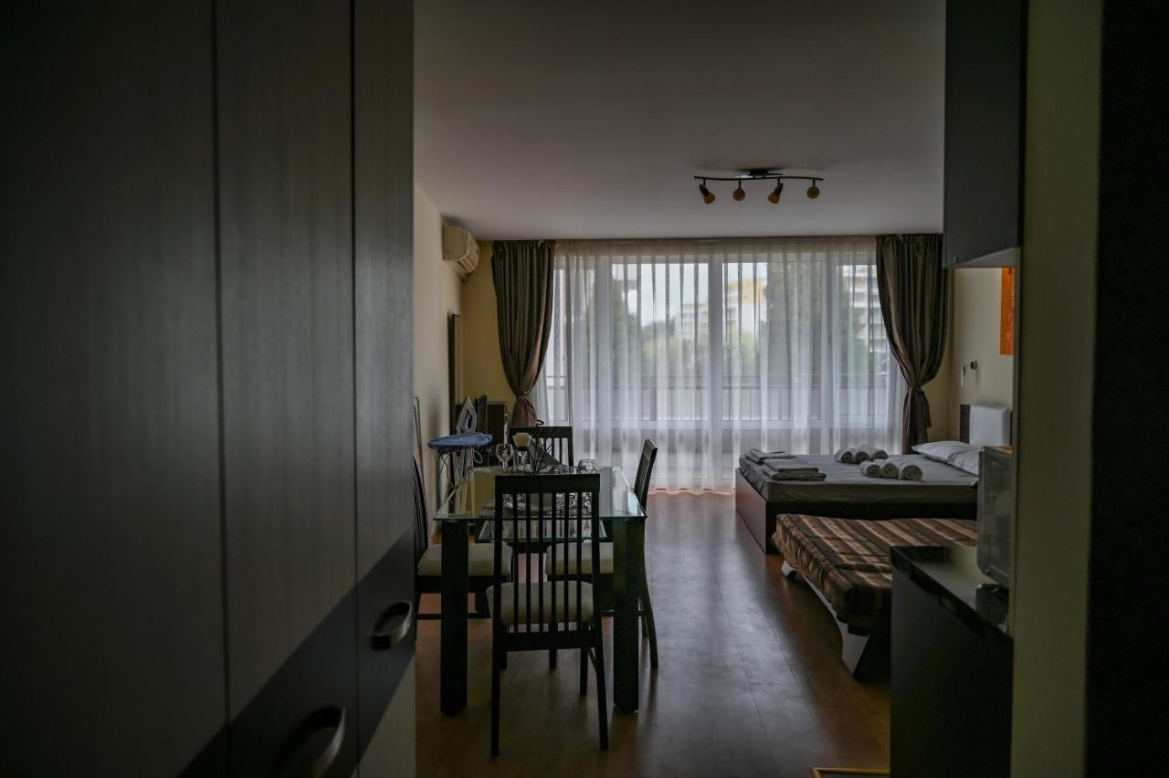 Panorama Fort Beach, Фамилно студио Deluxe Свети Влас Екстериор снимка