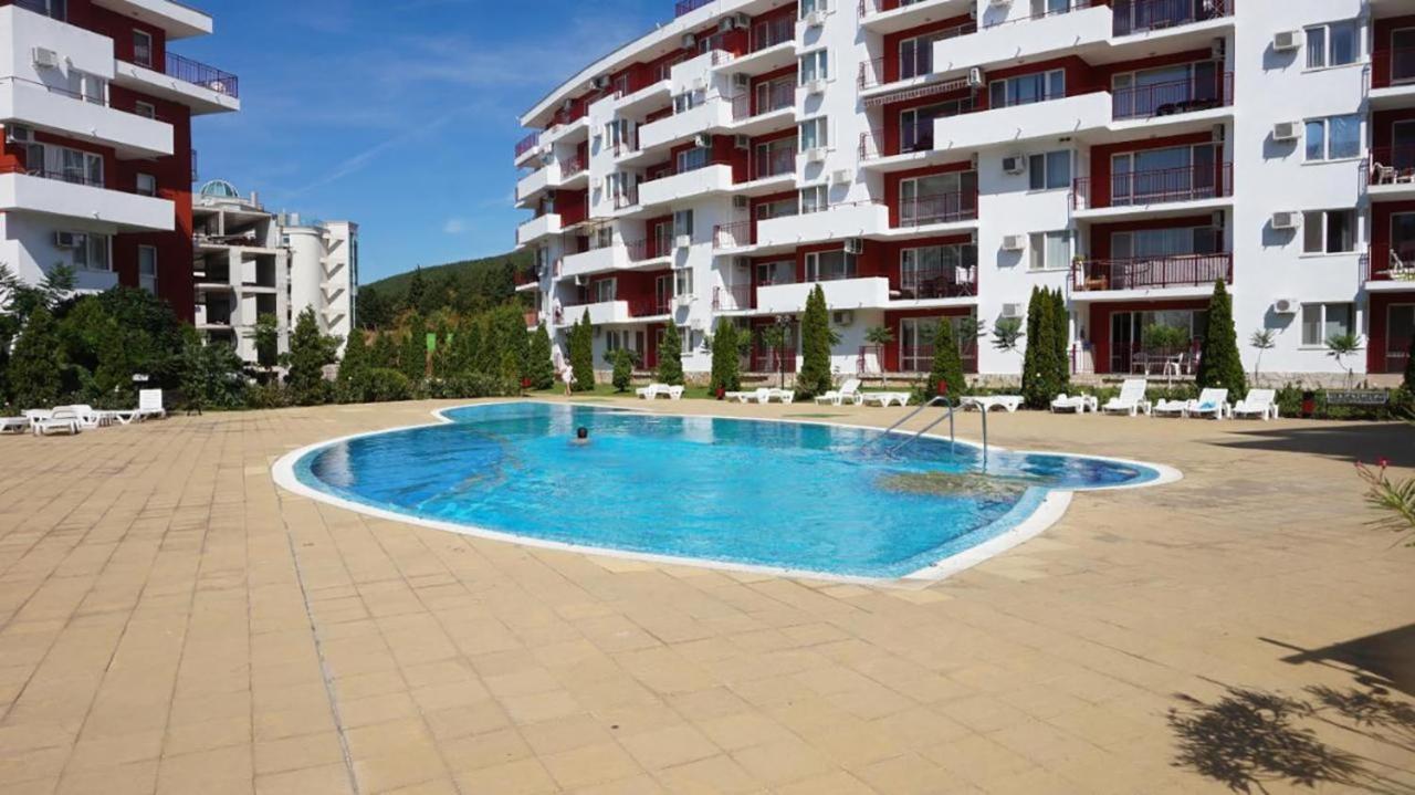 Panorama Fort Beach, Фамилно студио Deluxe Свети Влас Екстериор снимка