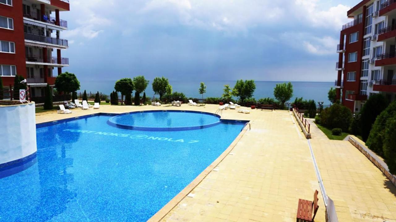 Panorama Fort Beach, Фамилно студио Deluxe Свети Влас Екстериор снимка