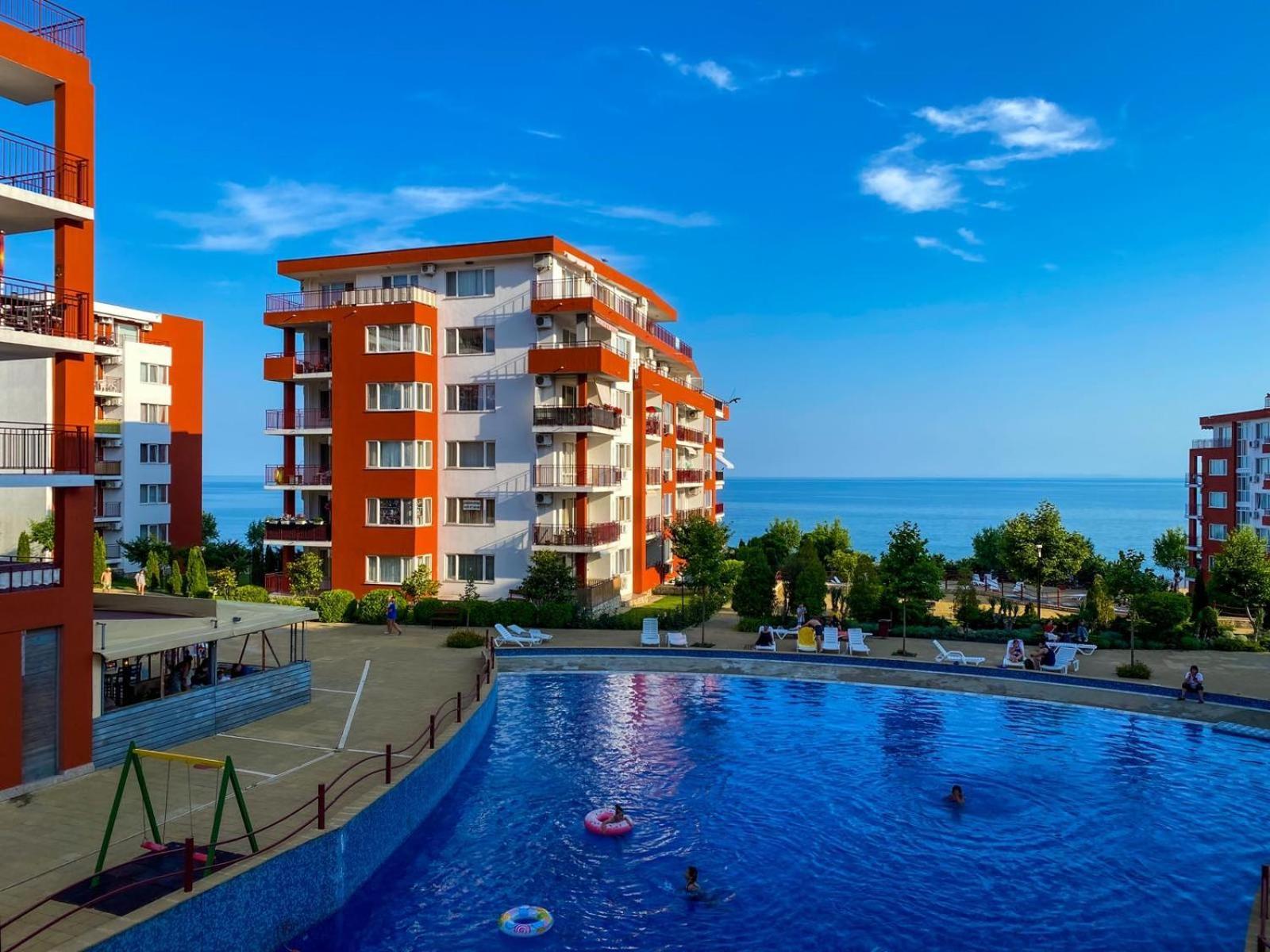 Panorama Fort Beach, Фамилно студио Deluxe Свети Влас Екстериор снимка